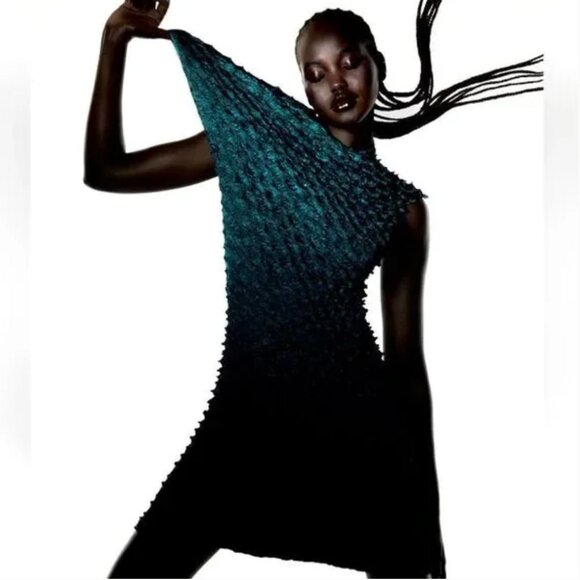 NWT ZARA Wrinkled Relief Dress Pucker Stretch Fabric Metallic Green M 1 Size - Picture 1 of 9